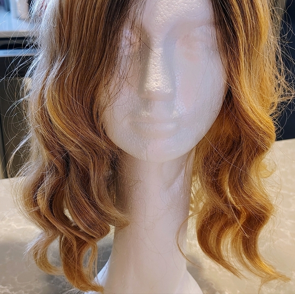 Blonde Ombre Wig - Picture 9 of 12